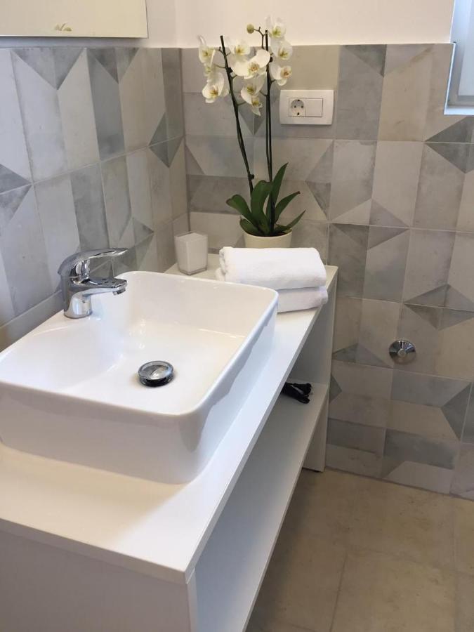 Holiday Home Aqua Šmrika 外观 照片