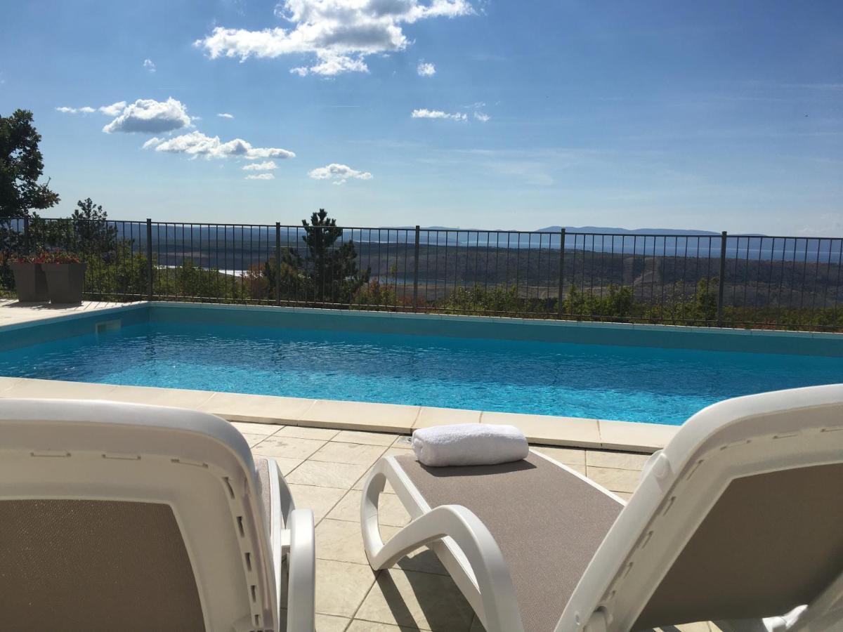 Holiday Home Aqua Šmrika 外观 照片